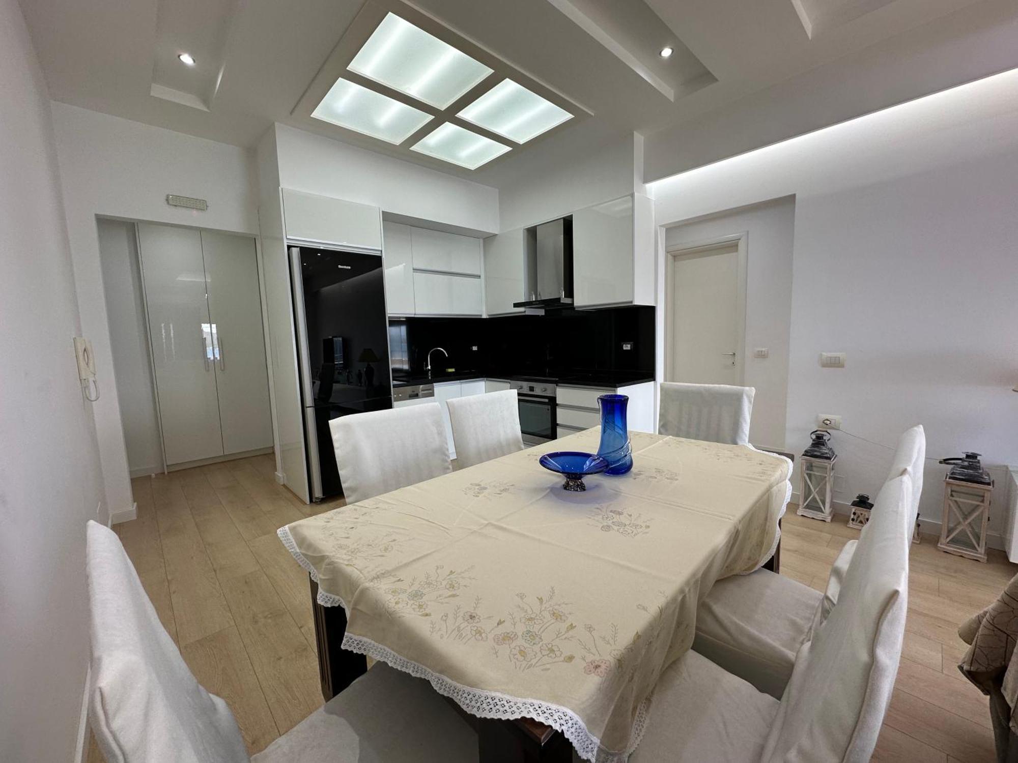 Appartamento Luxy Coral Aparts Sarandë Esterno foto