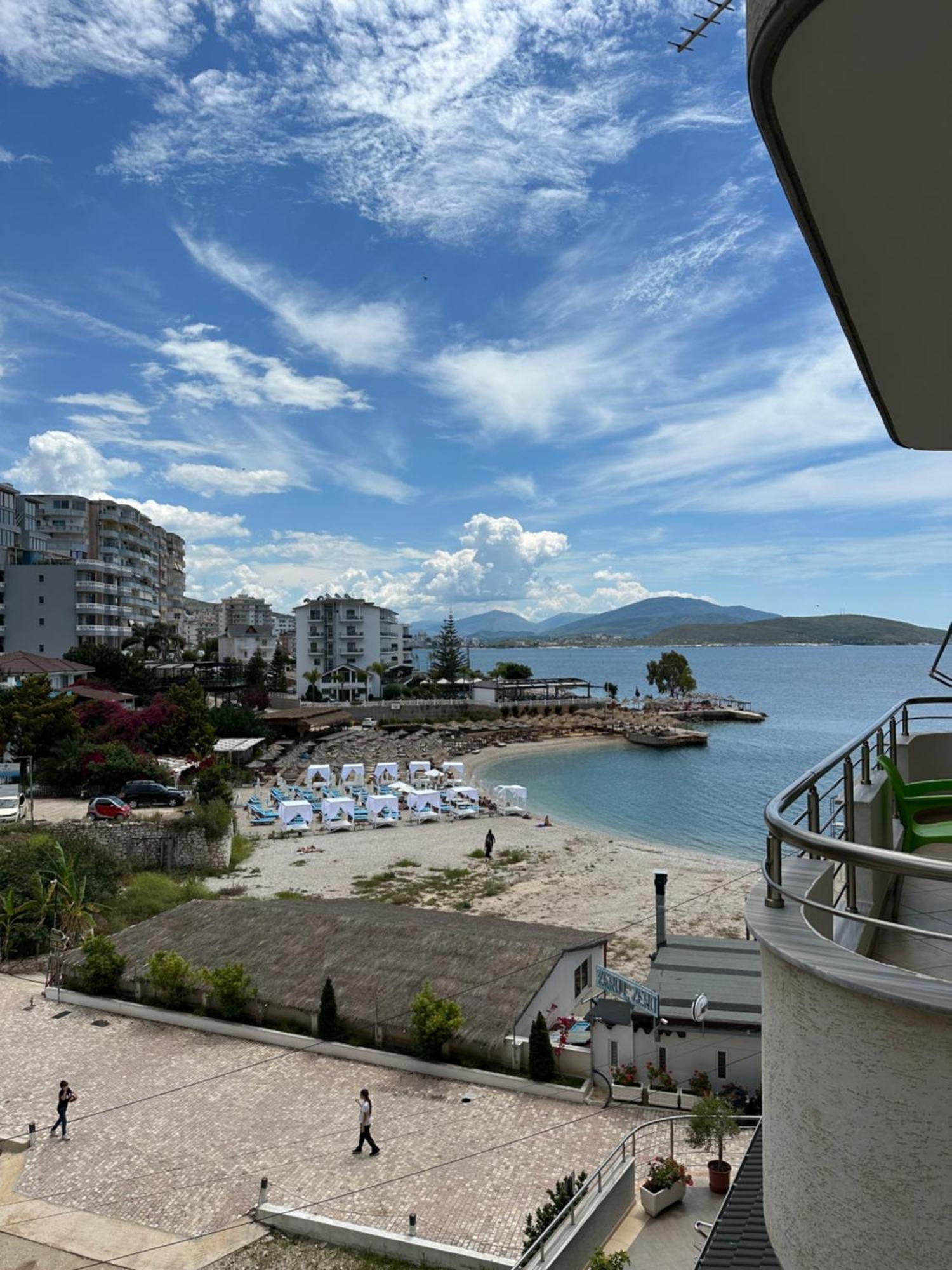 Appartamento Luxy Coral Aparts Sarandë Esterno foto